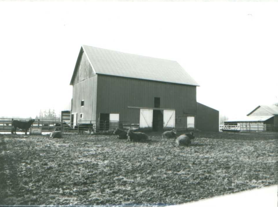 The barn in 1992 from the Clackamas County Historical Resources Inventory.