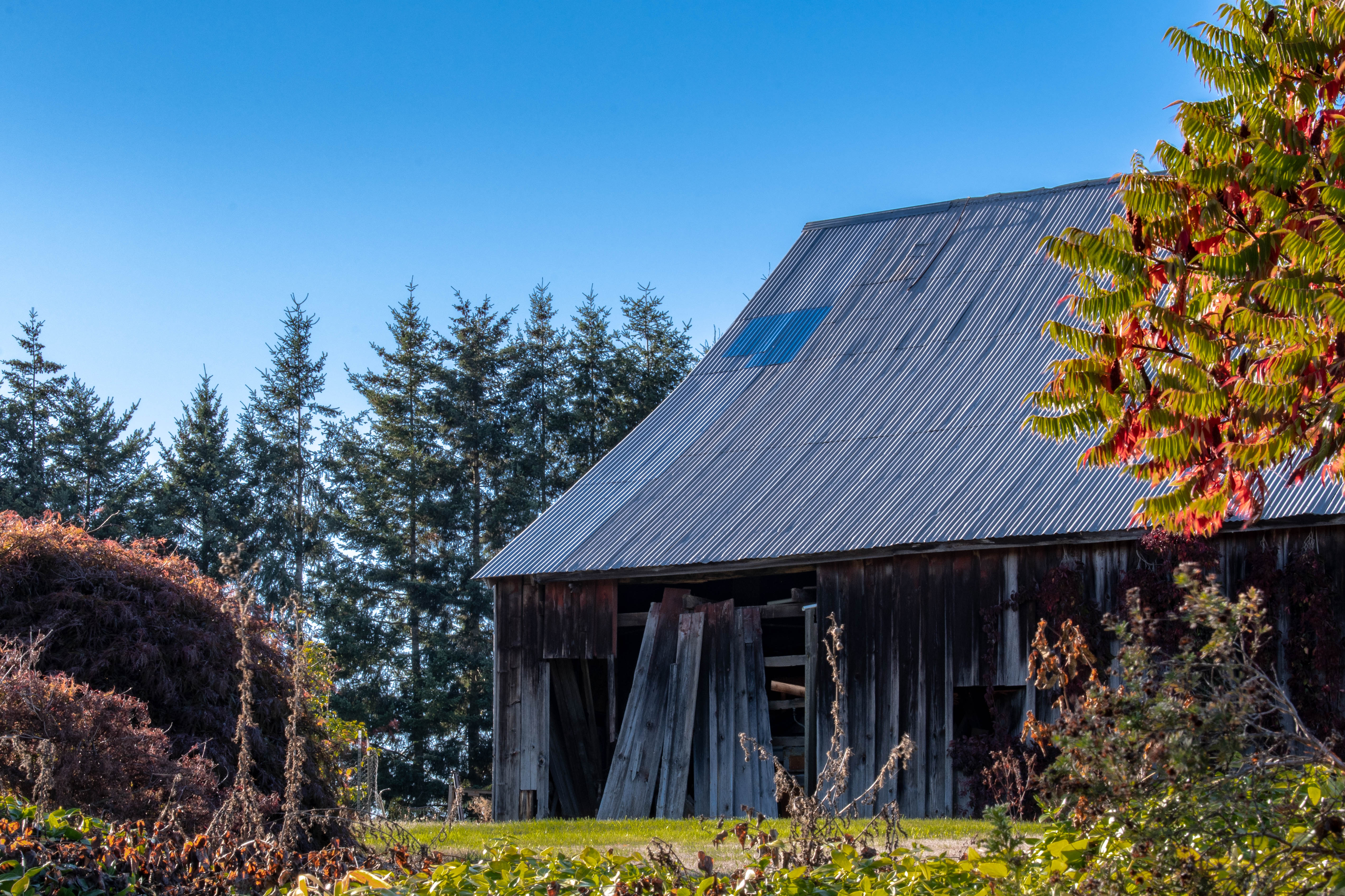 Closer view of side of barn