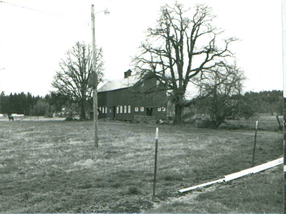 The Glover Barn in 1992, from the Clackamas Historical Resources inventory