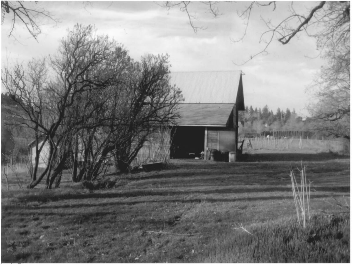 Barn in 2006, from NHR application.