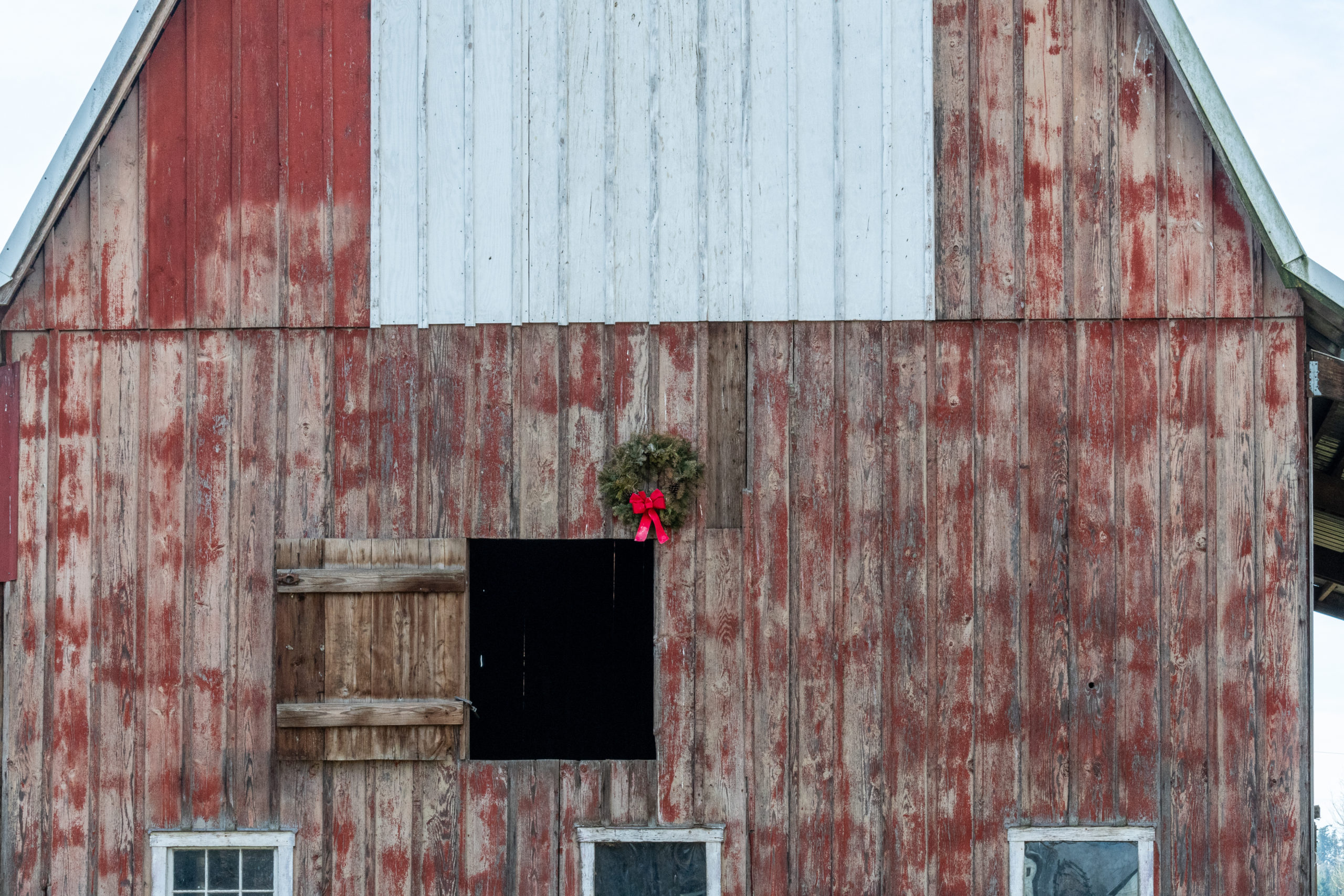 Wreath on barn